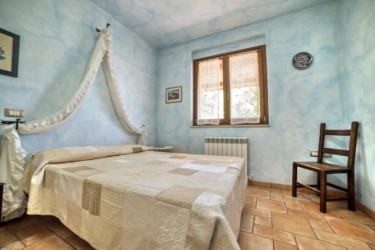 La Rupe del Falco Monteciccardo Esterno foto