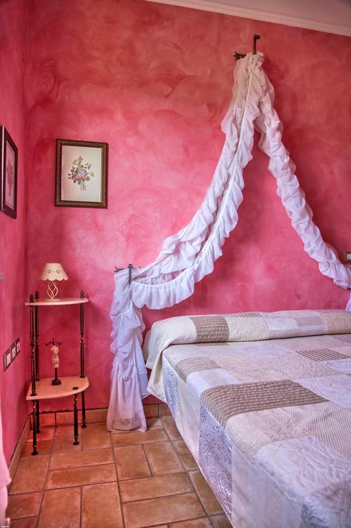 La Rupe del Falco Monteciccardo Esterno foto